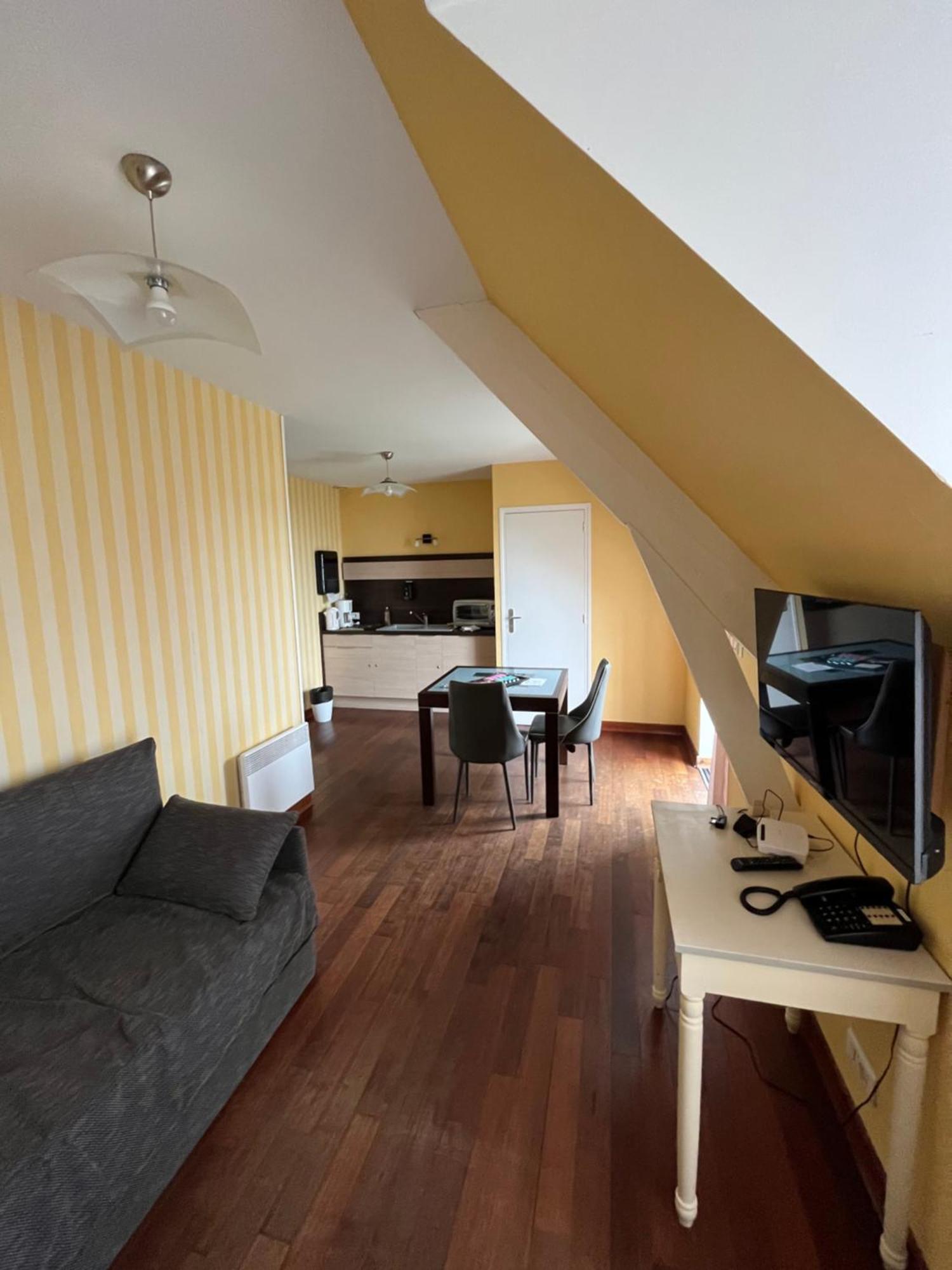 Hotel Breiz Armor Pouldreuzic Habitación foto