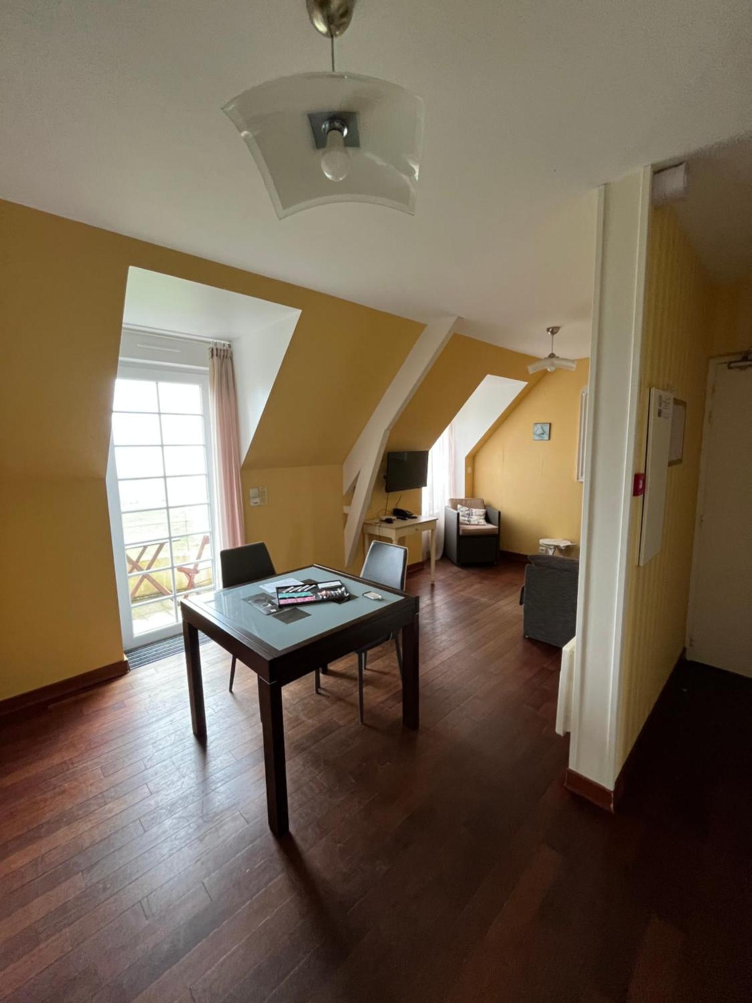 Hotel Breiz Armor Pouldreuzic Habitación foto